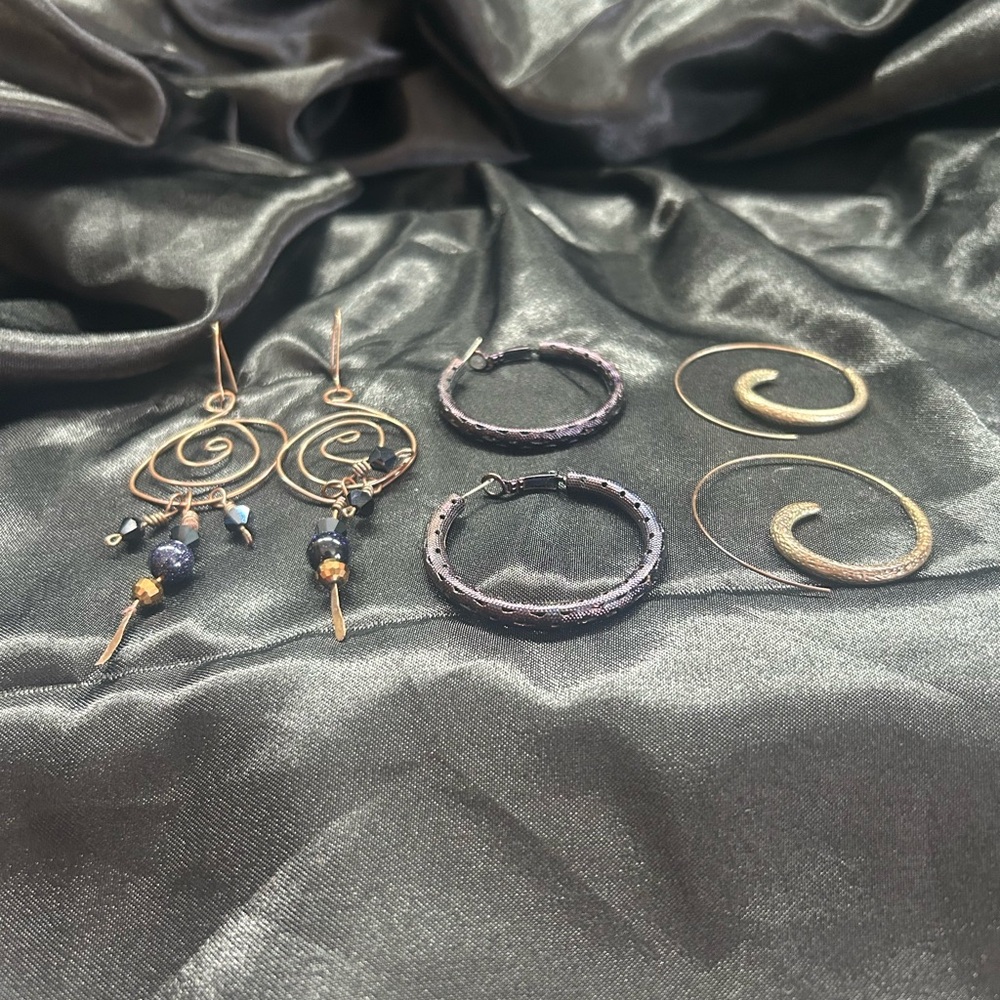 Random earring set of 3(spiral and hoop)